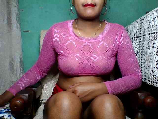 justine33 webcam