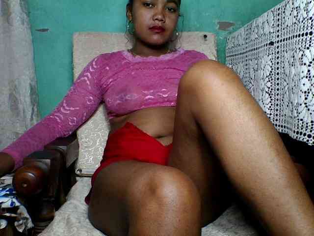 justine33 webcam
