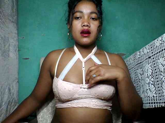 justine33 webcam
