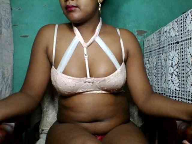 justine33 webcam