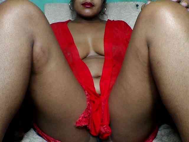 justine33 webcam
