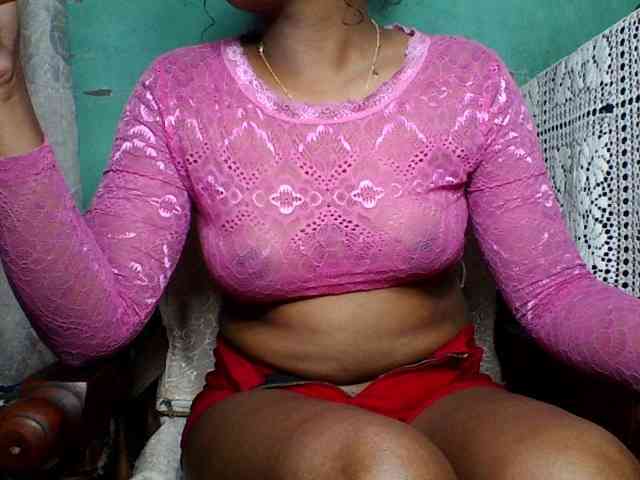 justine33 webcam