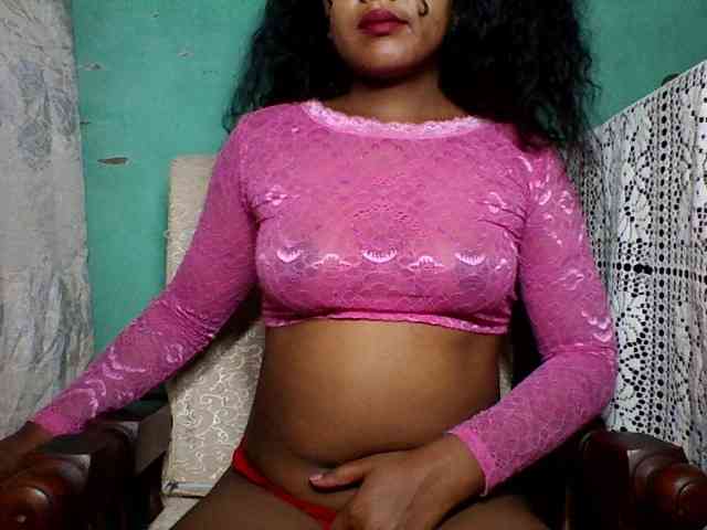 justine33 webcam
