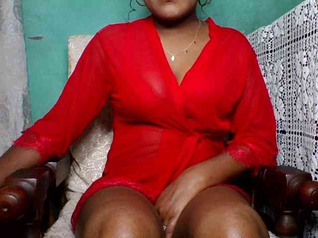 justine33 webcam