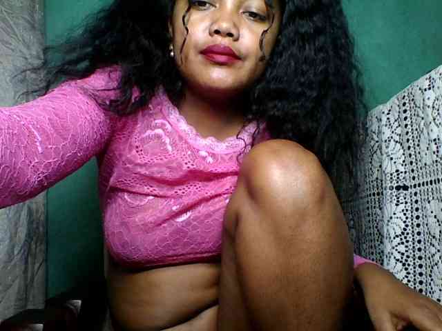 justine33 webcam