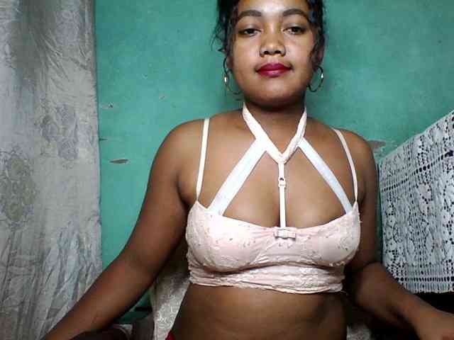 justine33 webcam