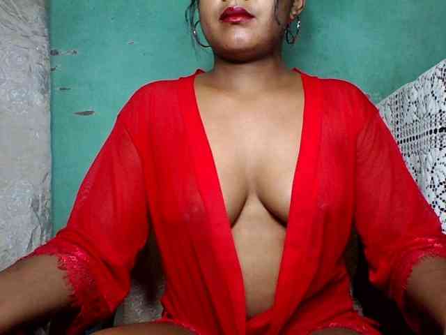 justine33 webcam