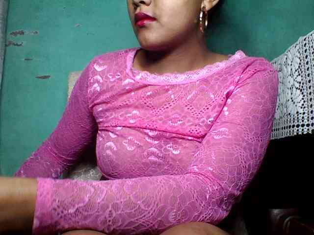 justine33 webcam