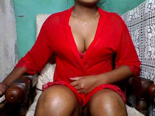 justine33 webcam