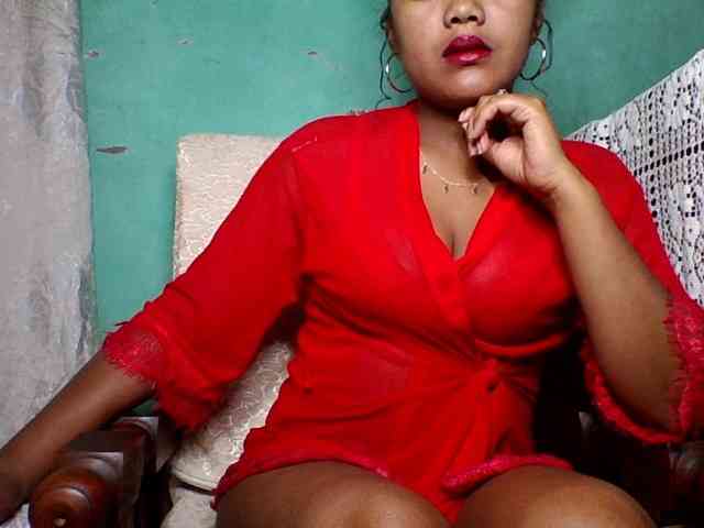 justine33 webcam