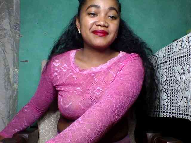 justine33 webcam