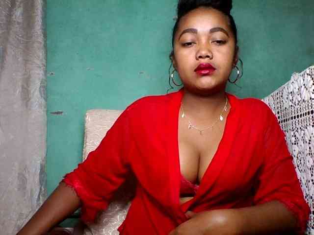justine33 webcam