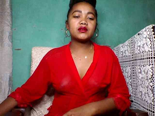 justine33 webcam