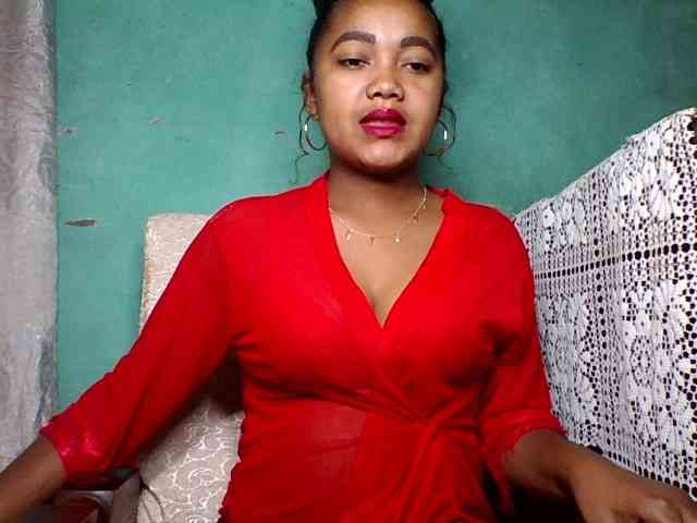 justine33 webcam