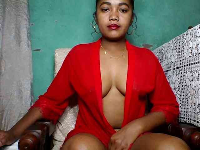 justine33 webcam