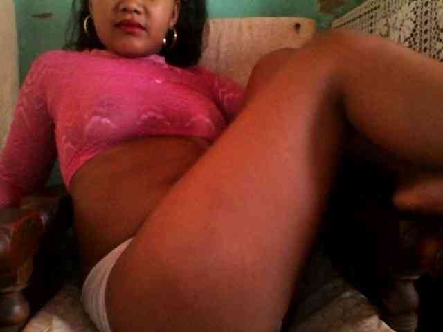 justine33 webcam