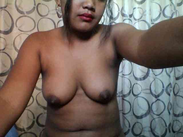 justine33 webcam