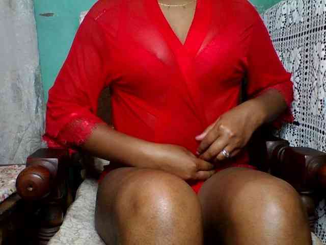 justine33 webcam