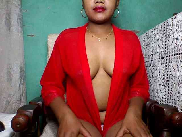 justine33 webcam