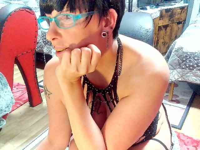 Denise79 webcam