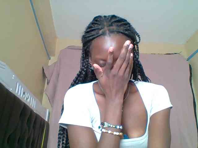 sweet-yummy-gurl webcam