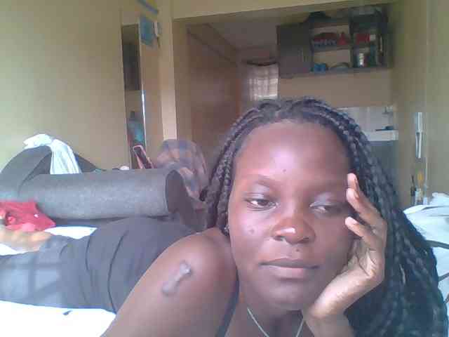 sweet-yummy-gurl webcam