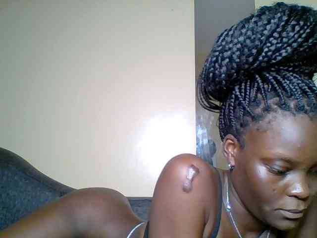 sweet-yummy-gurl webcam