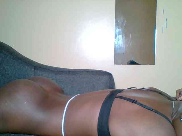 sweet-yummy-gurl webcam