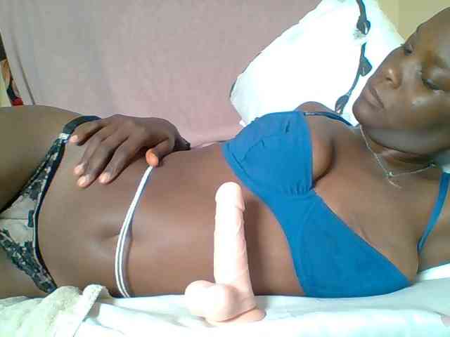 sweet-yummy-gurl webcam