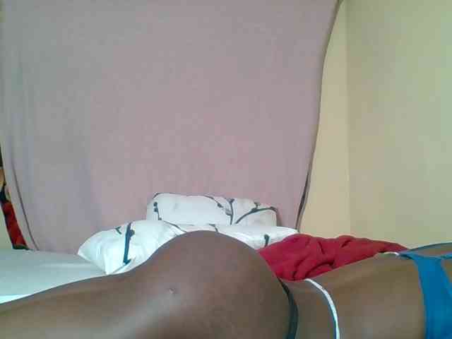 sweet-yummy-gurl webcam