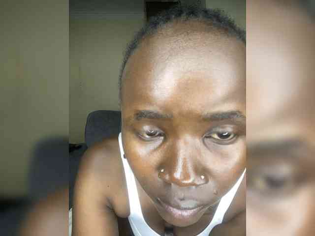 Ebonymistress webcam