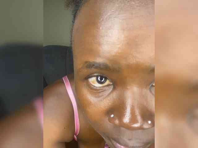 Ebonymistress webcam