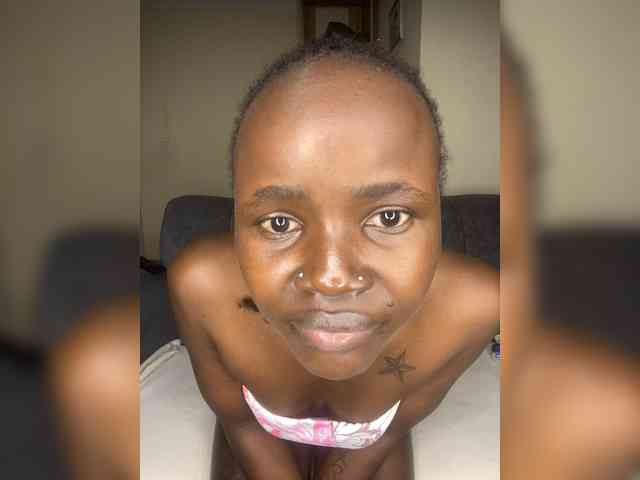 Ebonymistress webcam