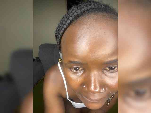 Ebonymistress webcam