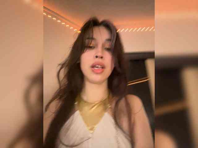 DinaRich webcam