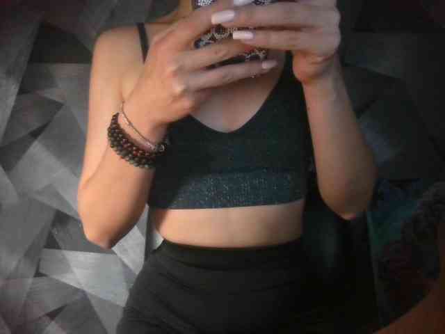 Agent_Oxyevator webcam