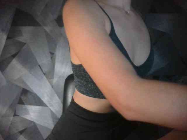 Agent_Oxyevator webcam