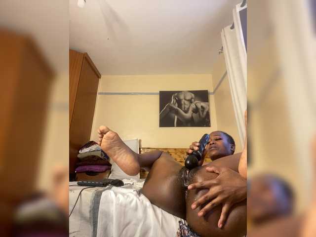 SplasherQueen's BongaCams show and profile