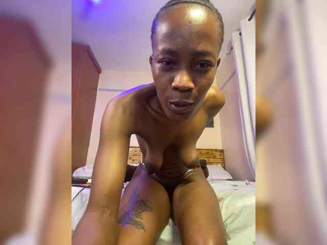 SplasherQueen webcam