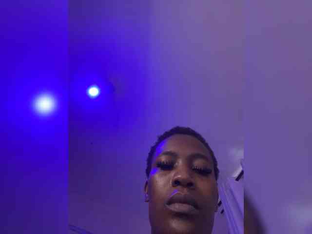 SplasherQueen webcam