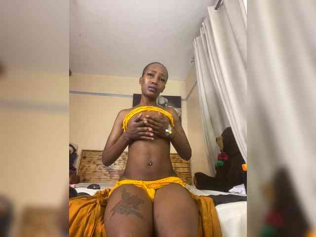 SplasherQueen webcam