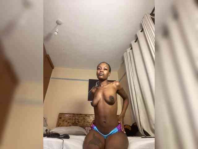 SplasherQueen webcam