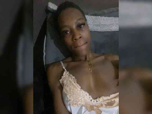 SplasherQueen webcam