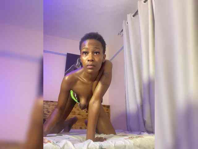 SplasherQueen webcam