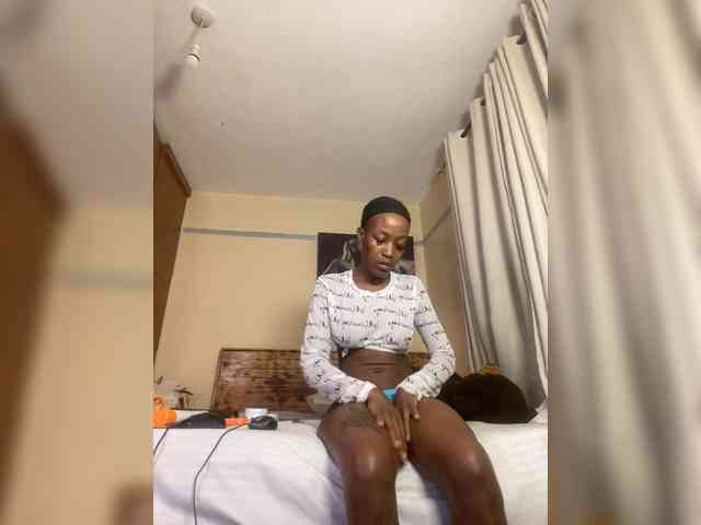 SplasherQueen webcam