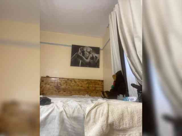 SplasherQueen webcam