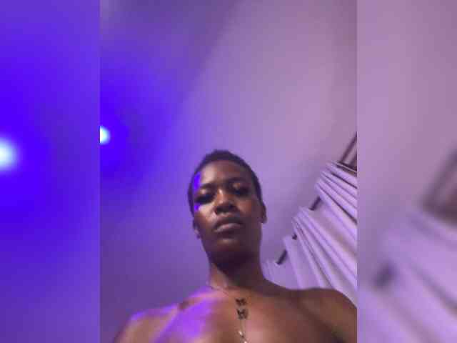 SplasherQueen webcam