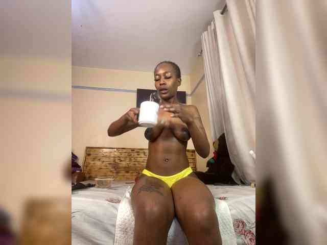 SplasherQueen webcam