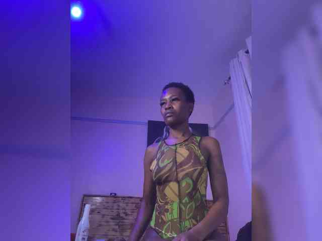 SplasherQueen webcam