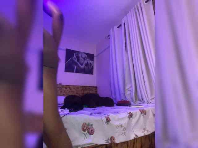 SplasherQueen webcam